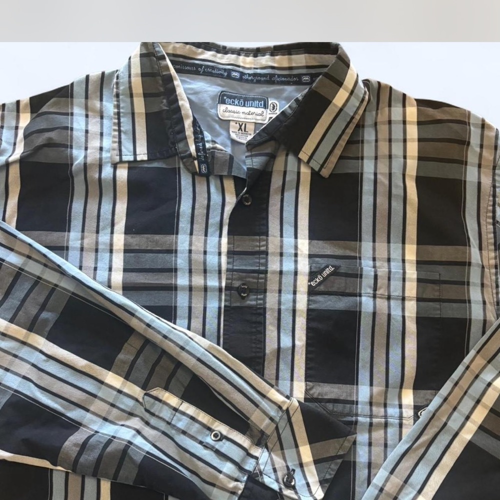 Ecko Unlimited Black and Gray Plaid Button Down Shirt
